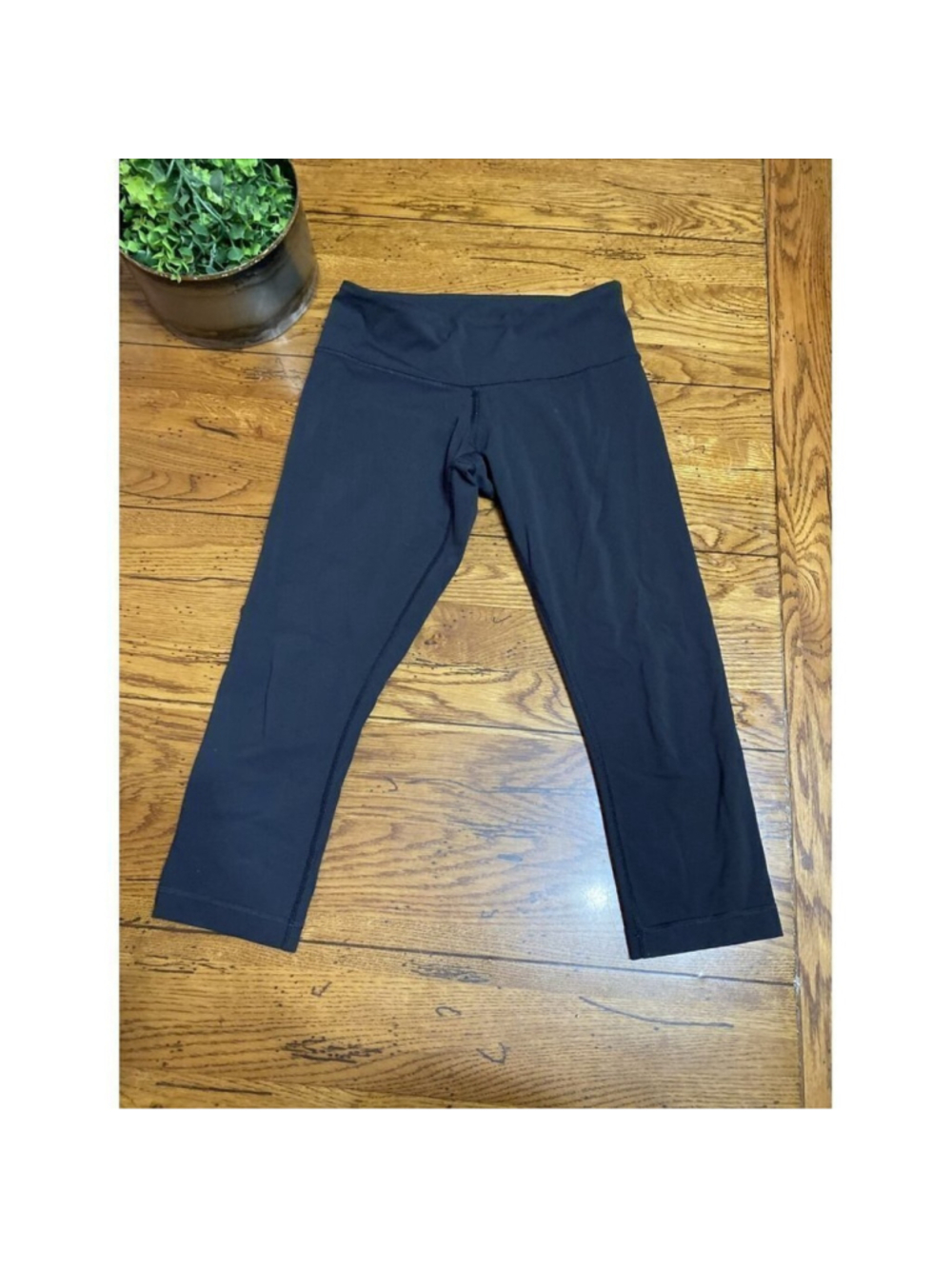 Lululemon Wunder Under Full On Luon Crop Leggings Black 21” Women’s Size 6 - Picture 3 of 8
